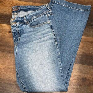 TORRID Women's Mid Rise Flare Jean Size 20T